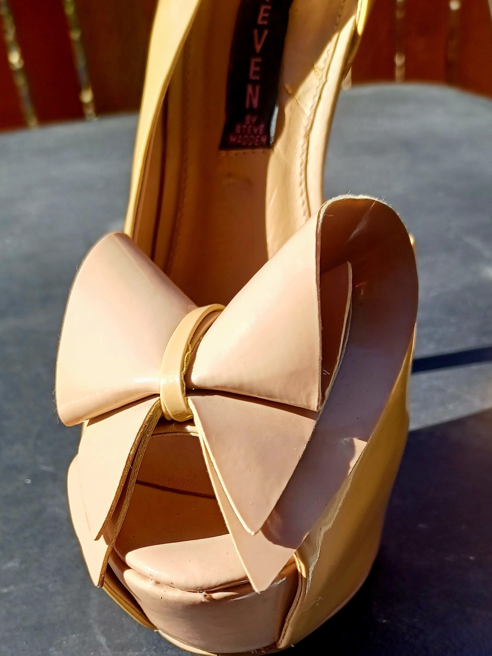 Steve Madden Nude Blush Bow Peep-Toe Platform Pump - Picture 3 of 7